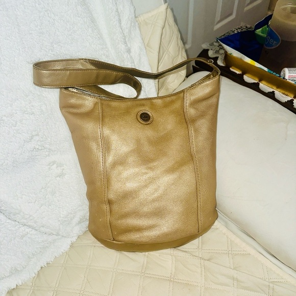 The Sak Metallic Gold Shoulder Bag - Picture 4 of 6